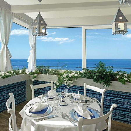 Hotel Maremonti Gabicce Mare Étterem fotó